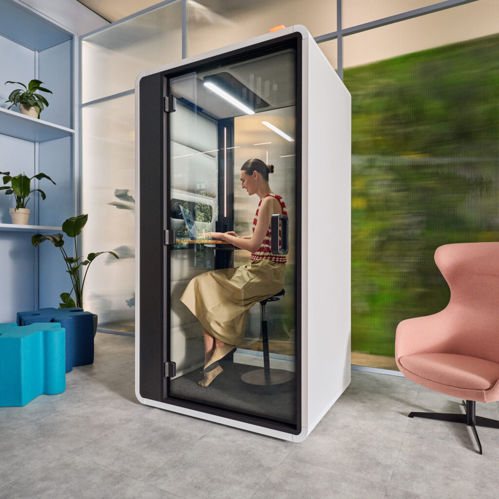 240813_HUSH_D2_1856_done